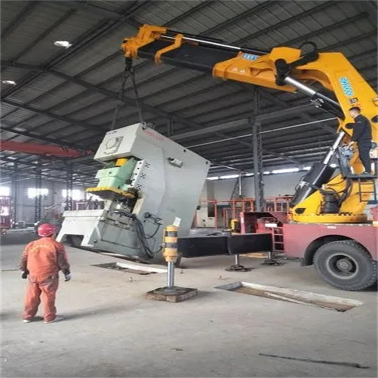 三台80吨折臂吊车出租附近电话