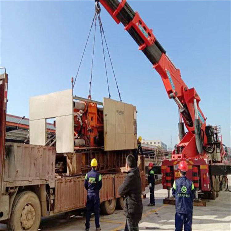 三台折臂随车吊出租