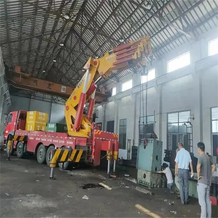 三台速查！附近自卸吊车租赁电话及租赁全攻略